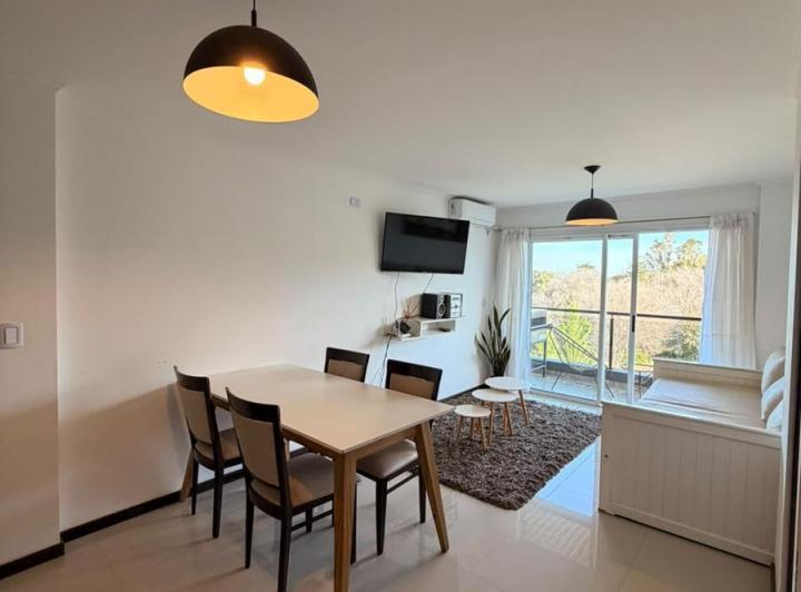 Departamento · 52m² · 5 Ambientes · 1 Cochera