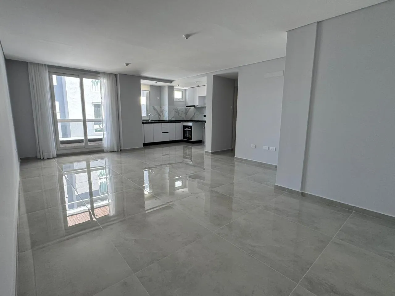 2 Dorm. con Balcón I Entrega 70% + 8 Cuotas I Entrega Inmediata