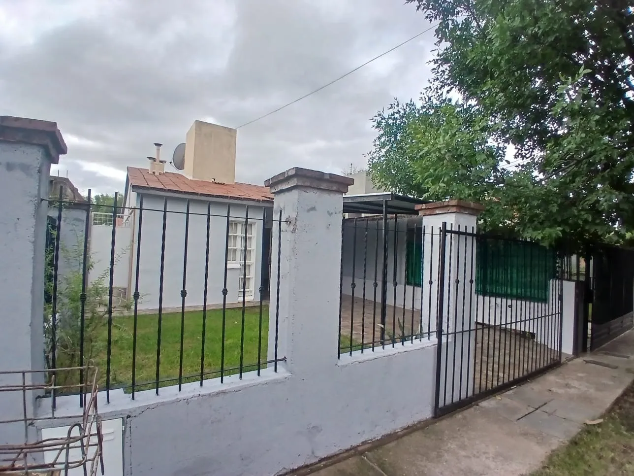 OPORTUNIDAD!! VENDO CASA 2 DORM EN MATIENZO