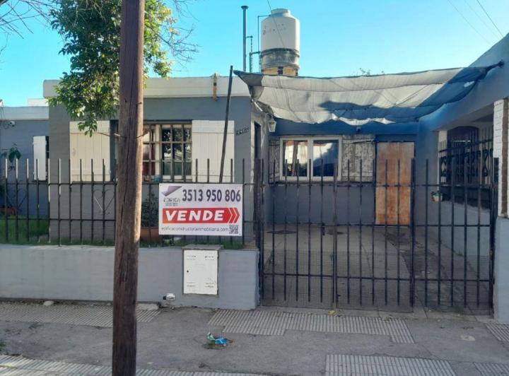 Casa · 160m² · 1 Ambiente · 2 Cocheras