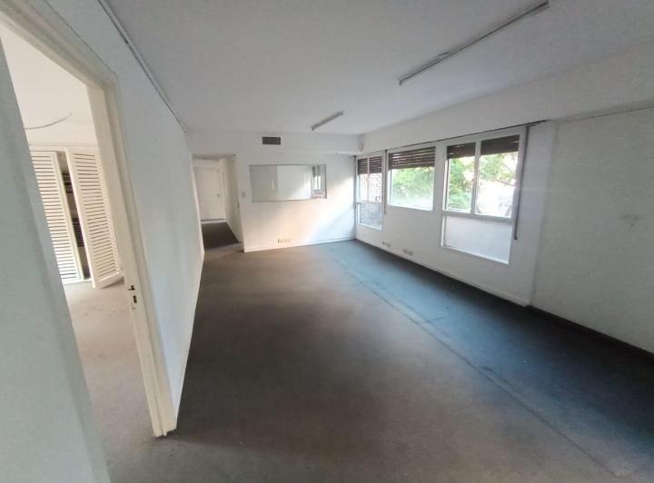 Oficina comercial · 140m² · 2 Dormitorios