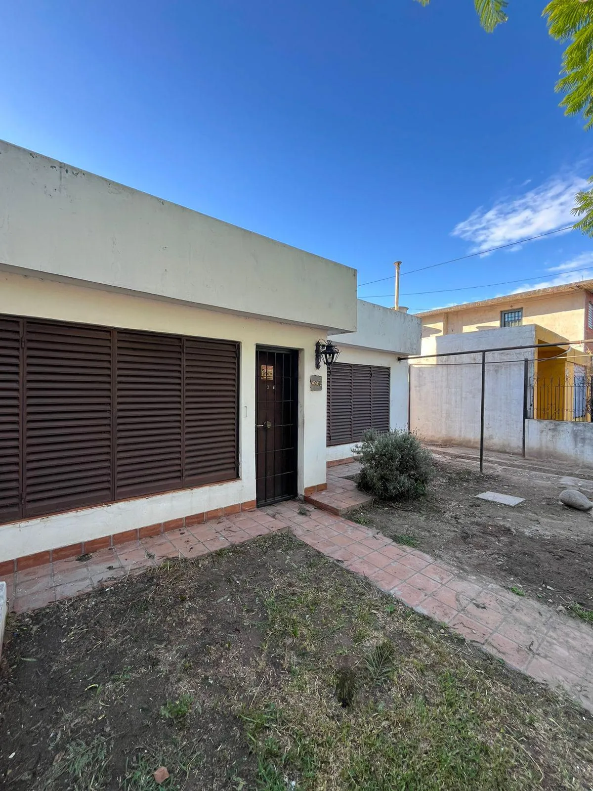 VENTA EXC CASA 2 DORM ZONA SUR AV CACHEUTA APTA CREDITO- LOS OLMOS