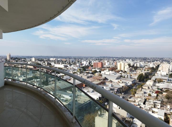 Departamento · 140m² · 4 Ambientes · 1 Cochera