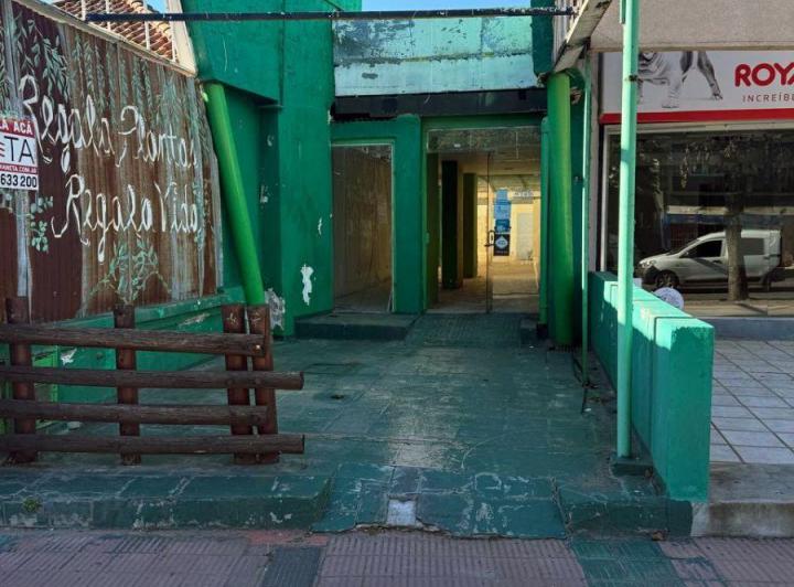 Local comercial · 150m²