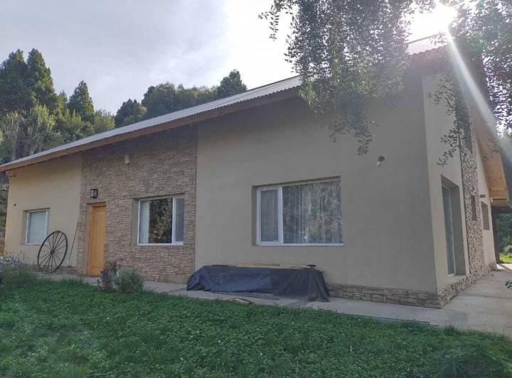 Casa · 226m² · 5 Ambientes · 1 Cochera