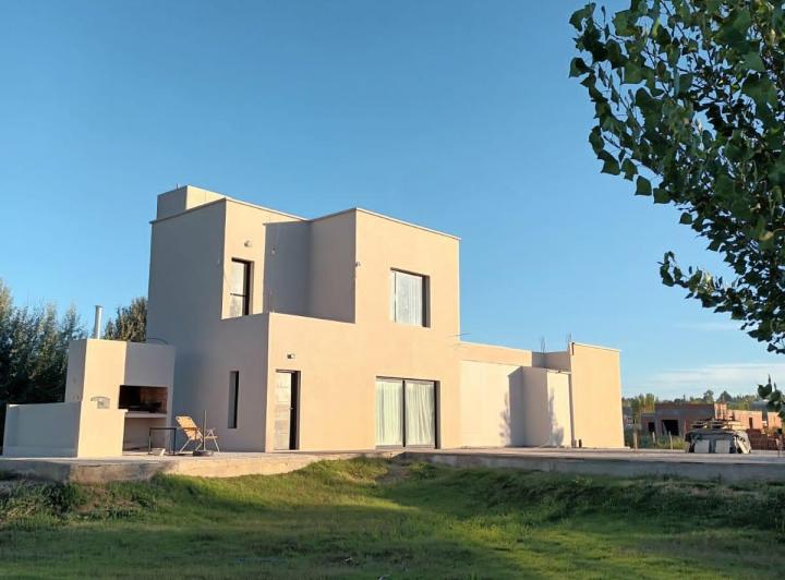 Casa · 135m² · 4 Ambientes