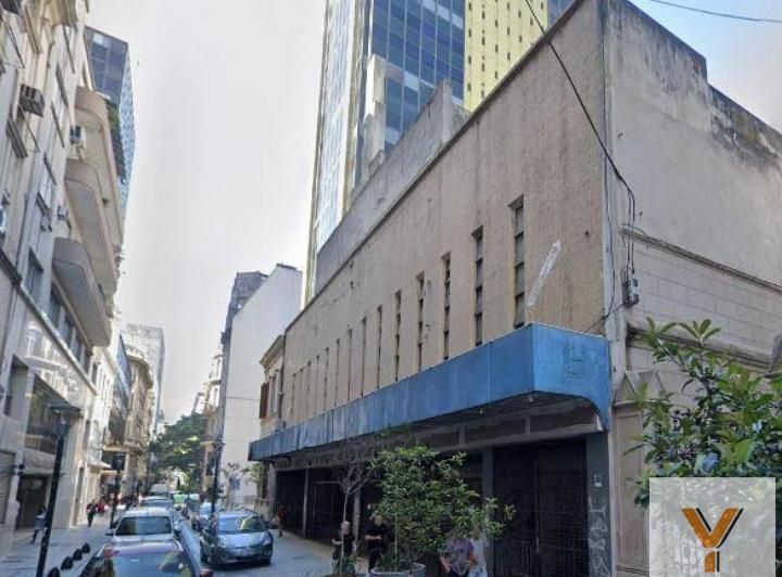 Terreno · 3130m²