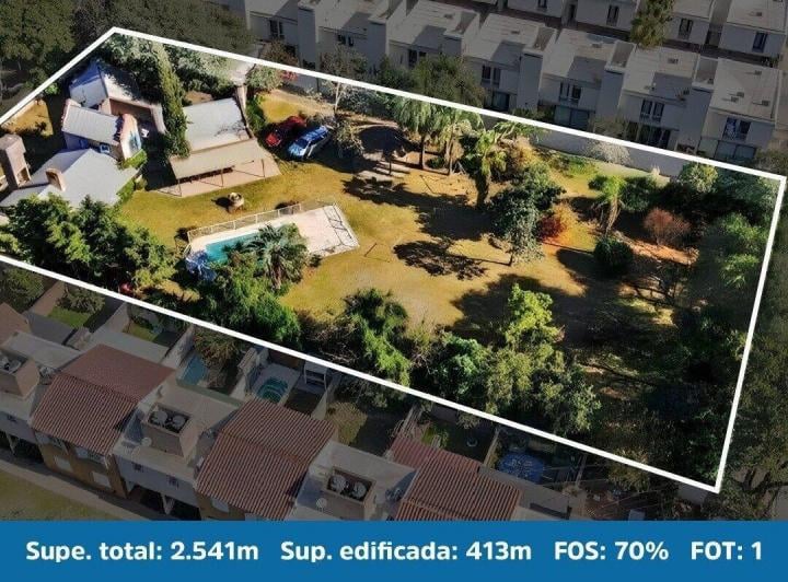 Terreno · 413m² · 16 Ambientes · 3 Cocheras