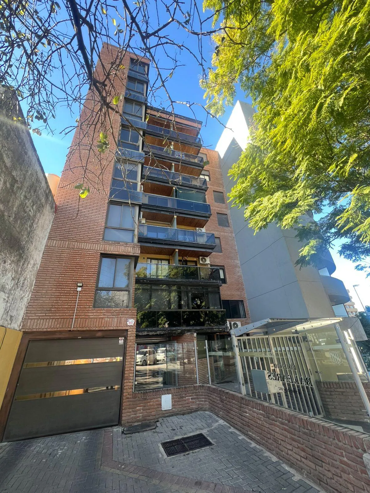 ALQUILO DEPARTAMENTO 1 DORMITORIO AMOBLADO SOBRE AV. PUEYRREDON