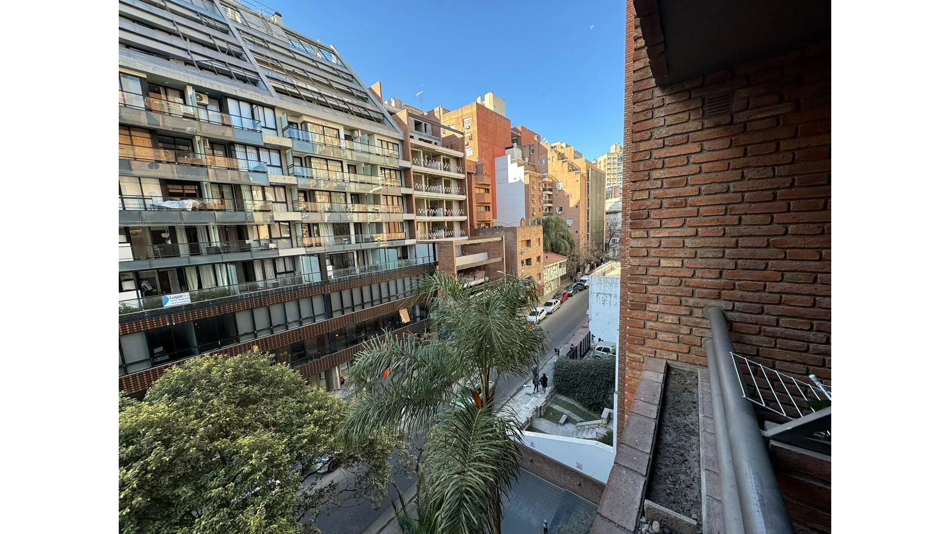 Nueva Cordoba, externo con balcon,  a 2 cuadras Buen Pastor