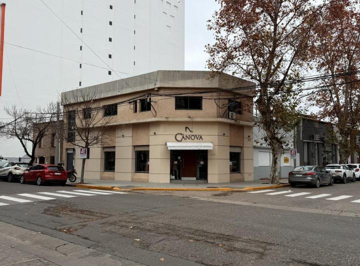 Local comercial · 90m²