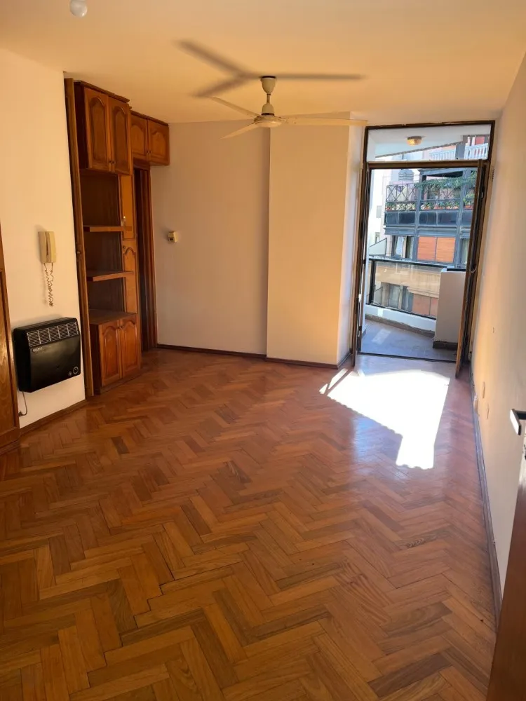 Depto en venta c/ balcón en NVA CBA de 1dormitorio con renta.