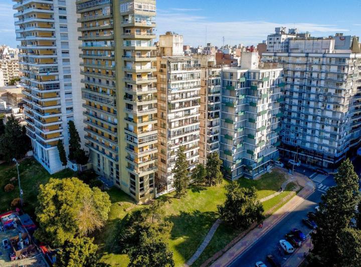 Departamento · 182m² · 6 Ambientes · 1 Cochera