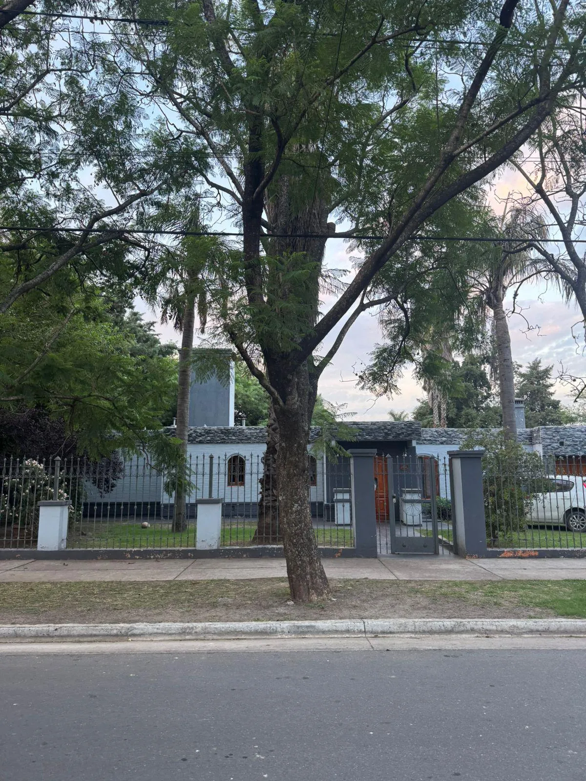 VENTA CASA 3 DORM PILETA  LOTE 1125M2 RESIDENCIAL O APTO DESARROLLO- QUINTAS DE...