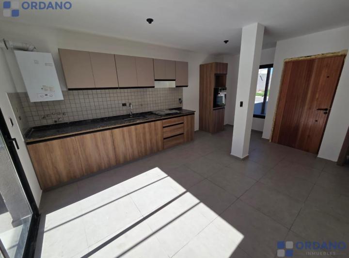 Casa · 90m² · 4 Ambientes