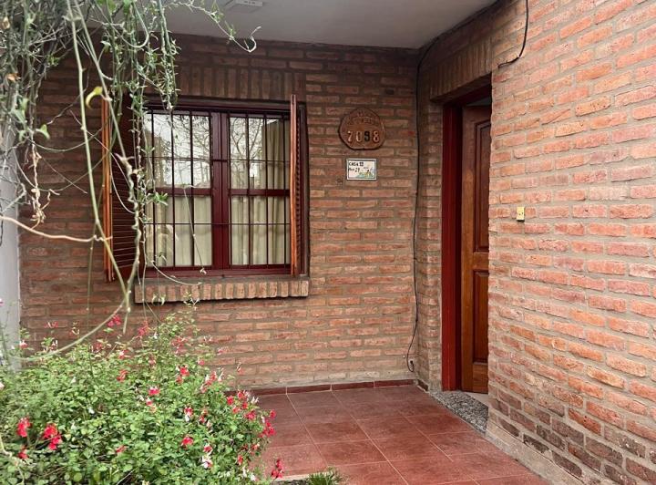 Casa · 117m² · 7 Ambientes · 1 Cochera