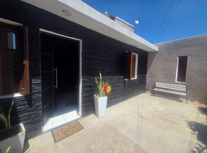 Casa · 130m² · 2 Ambientes · 1 Cochera