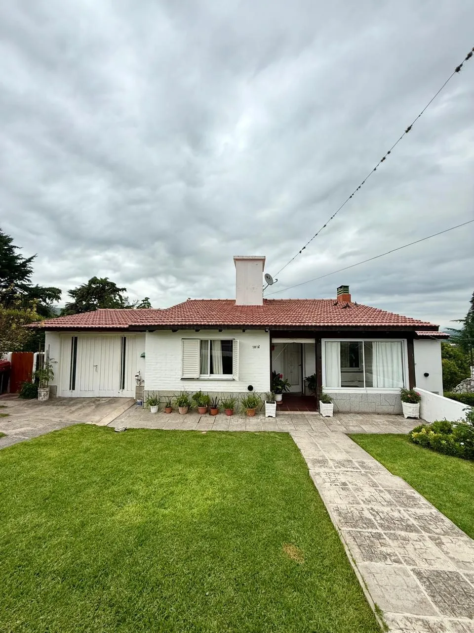 CASA EN VILLA EDEN LA FALDA