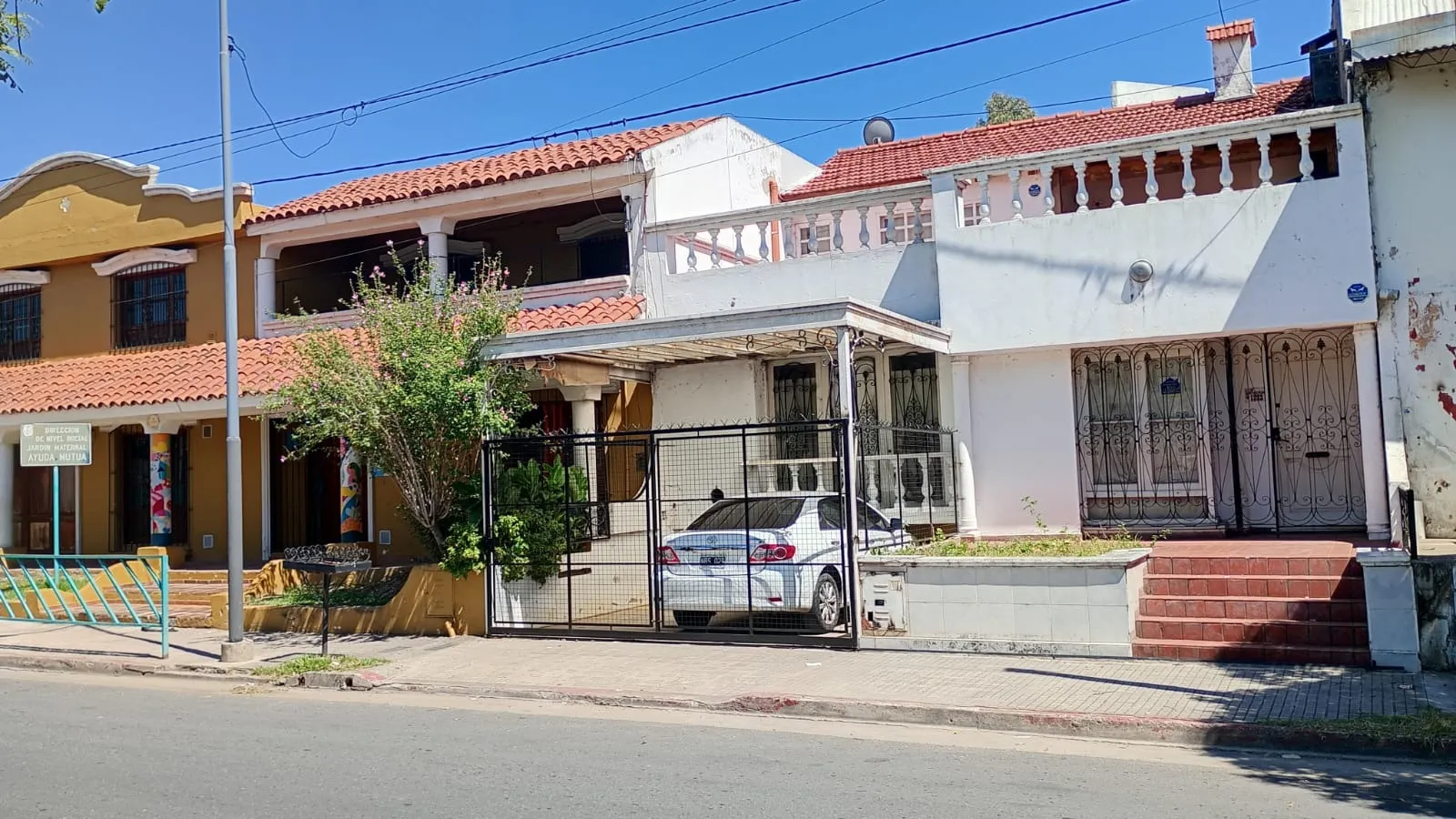 Marcelo T de Alvear 1222- living - Cocina Com- 2 Dorm- 3 Baños - Patio- Terraza