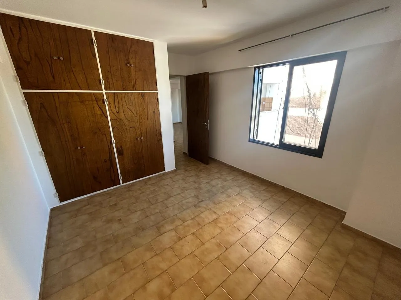 ALQUILER DEPARTAMENTO 1 DORMITORIO - VALTODANO 1372- A 50 MTS DE C. UNIVER