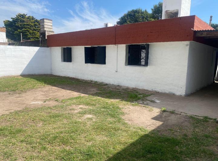 Casa · 96m² · 5 Ambientes · 2 Cocheras