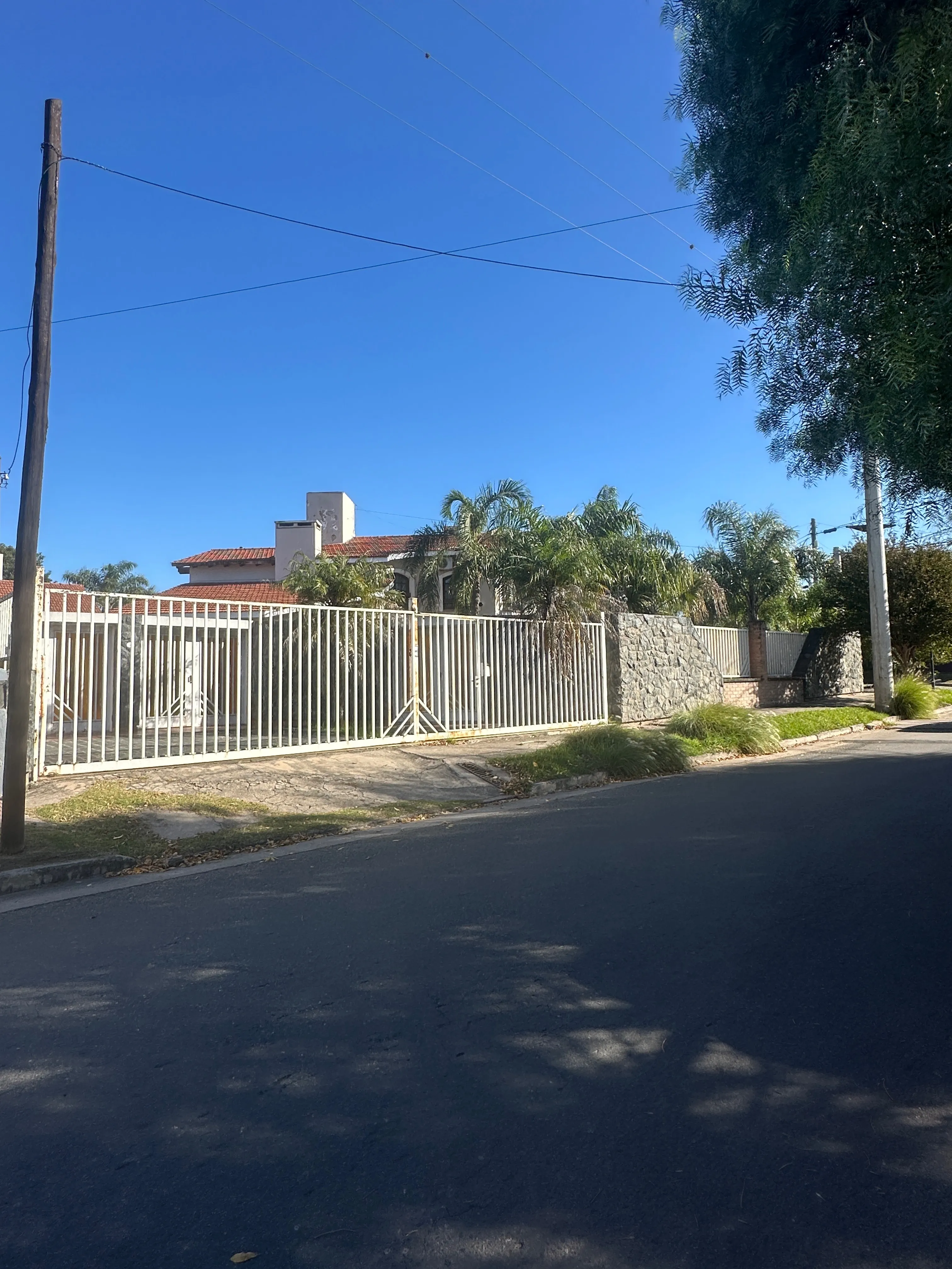 4 Dorm. - 4 Baños - 558 m² Cub. - 1035 m² Terreno - Casa en Venta Villa Belgrano