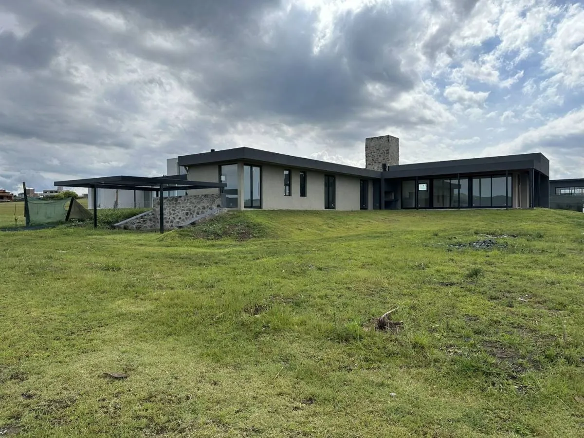 Puerto del Aguila A ESTRENAR. 3 DORM - 3 BAÑOS 244 M2 CUBIERTOS