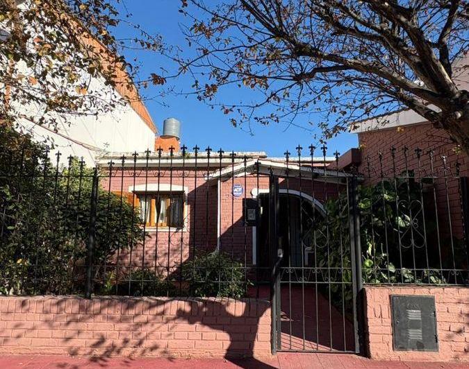 Casa · 129m² · 4 Ambientes · 1 Cochera