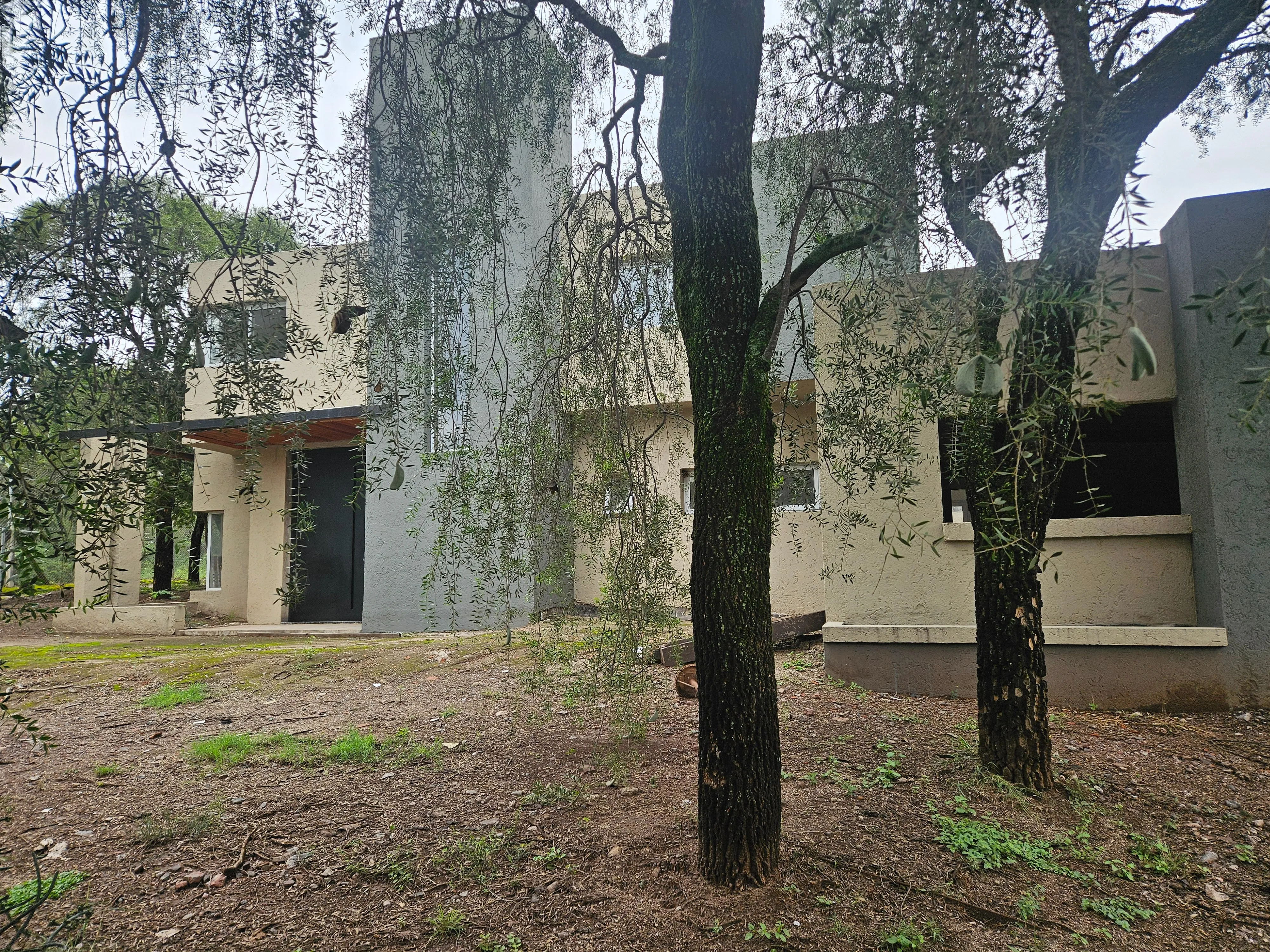 Casa en venta en El Bosque de 4 dormitorios a Estrenar - faltan solo detalles