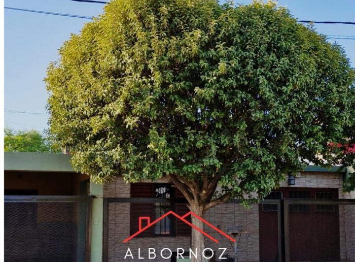 Casa · 154m² · 6 Ambientes · 2 Cocheras