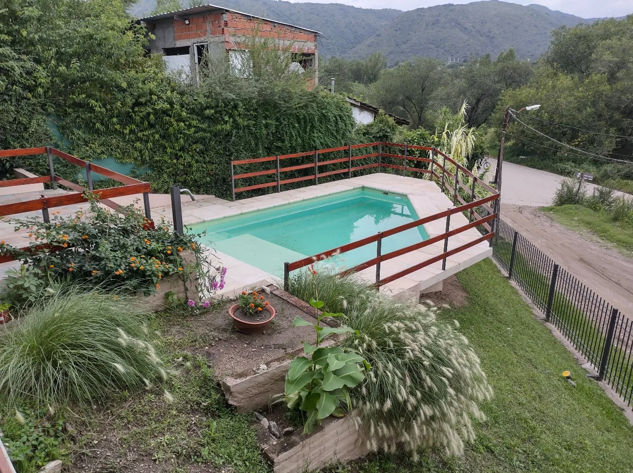 Venta Casa en Villa Carlos Paz al frente del rio en Playas de Oro