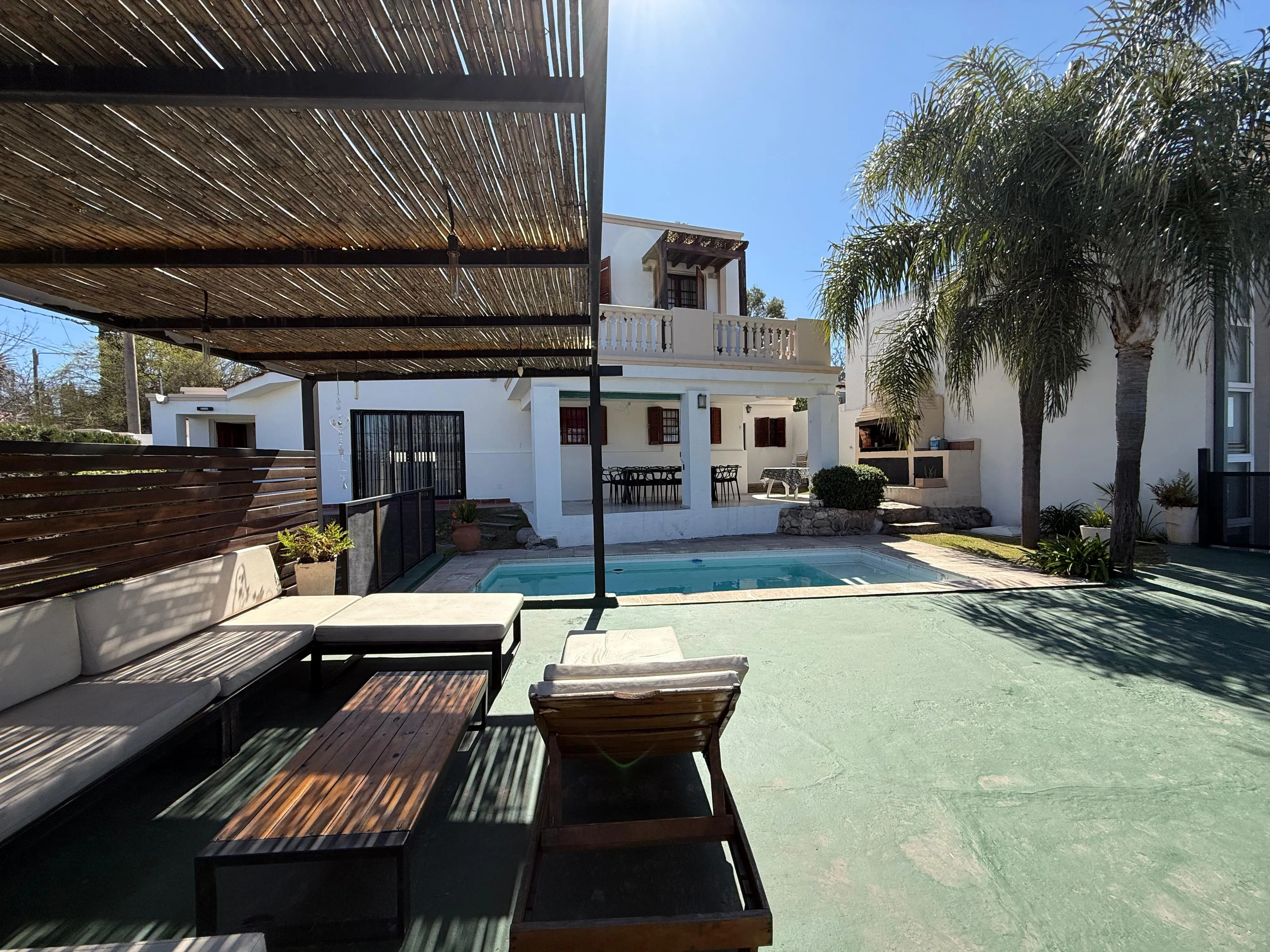 B° El Refugio Arguello Venta Casa 4 Dorm 4 Dorm 330 m² Cub / 479 m² Terr - B°