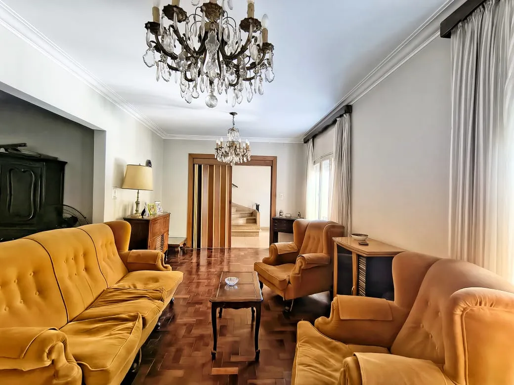 B°PATRIA ONCATIVO 1700 GRAN PATIO CESPED 4 DORM UNO EN PB