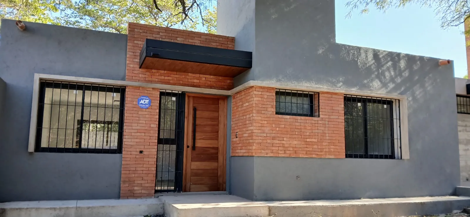 A no perderla ¡¡¡  Vendemos hermosa casa 2 dormitorios - Centro - La Calera