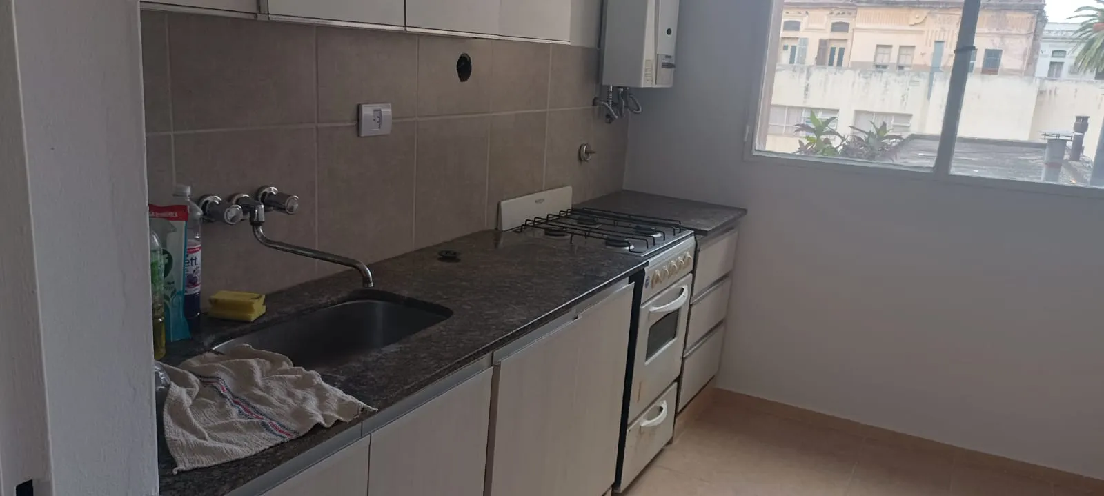 SIN BALCON RECICLADO COCINA Y BAÑO VISITALO