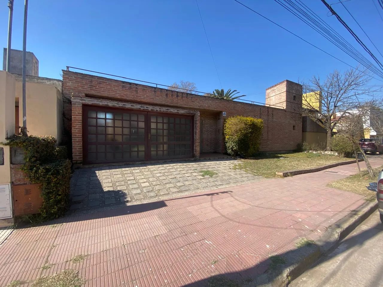 LAS ROSAS DOS DORMITORIOS ESCRITORIO DEP SERVICIO EXCELENTE ESTADO
