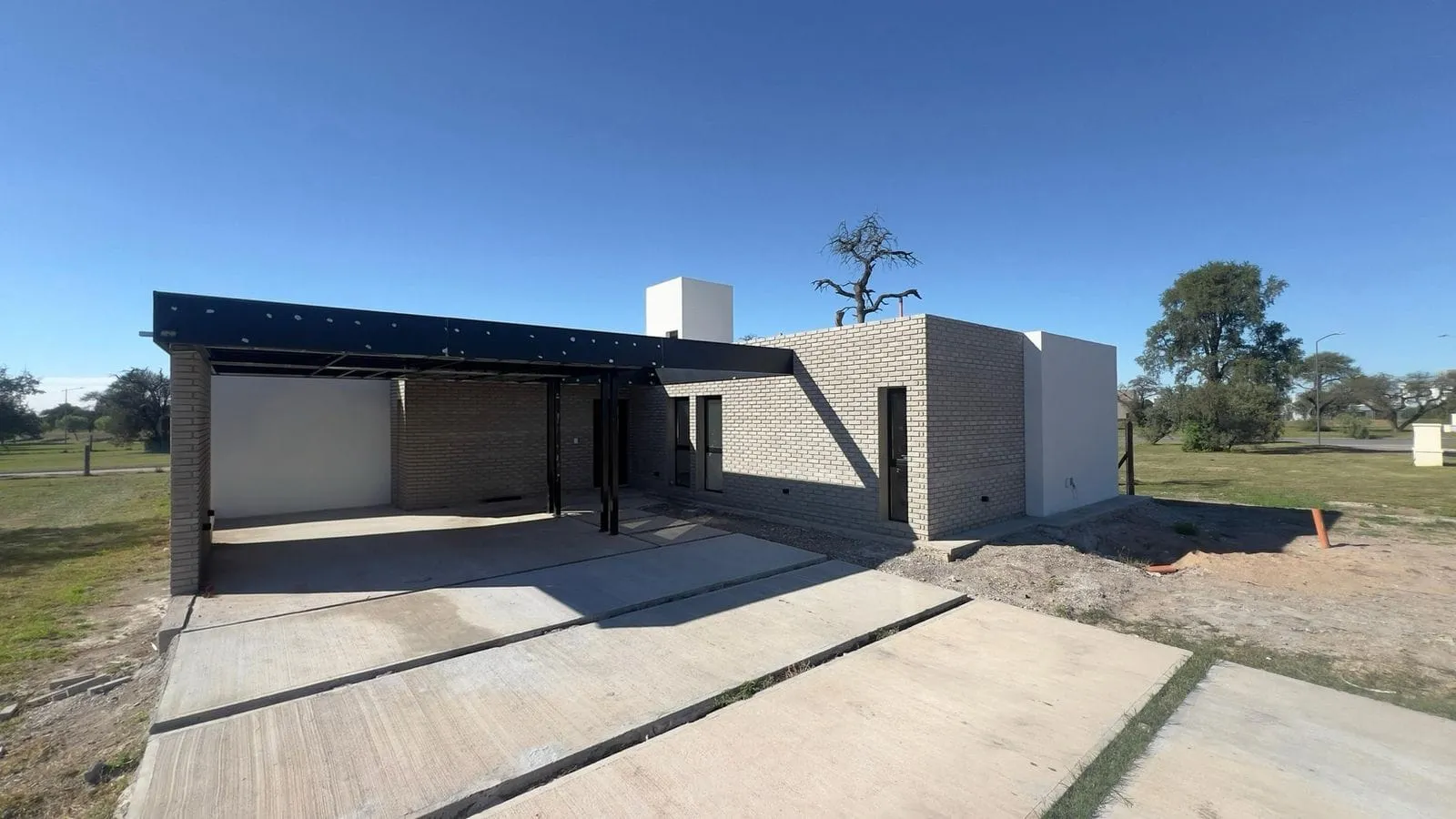 CASA EN 7 SOLES - 3Dor. 3 Baños - A ESTRENAR