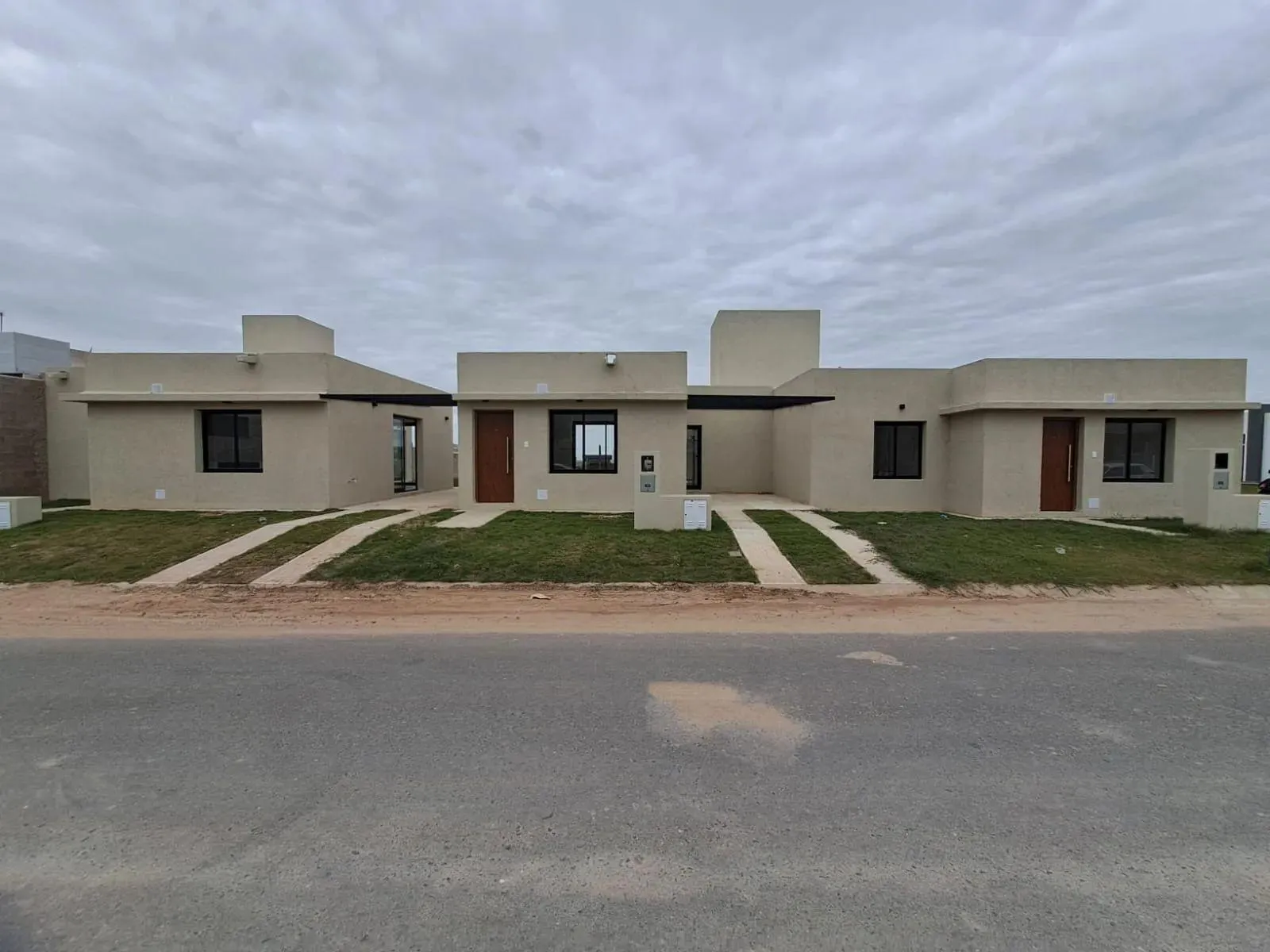 VENTA CASA 2 DORM OPORTUNIDAD- DOCTA