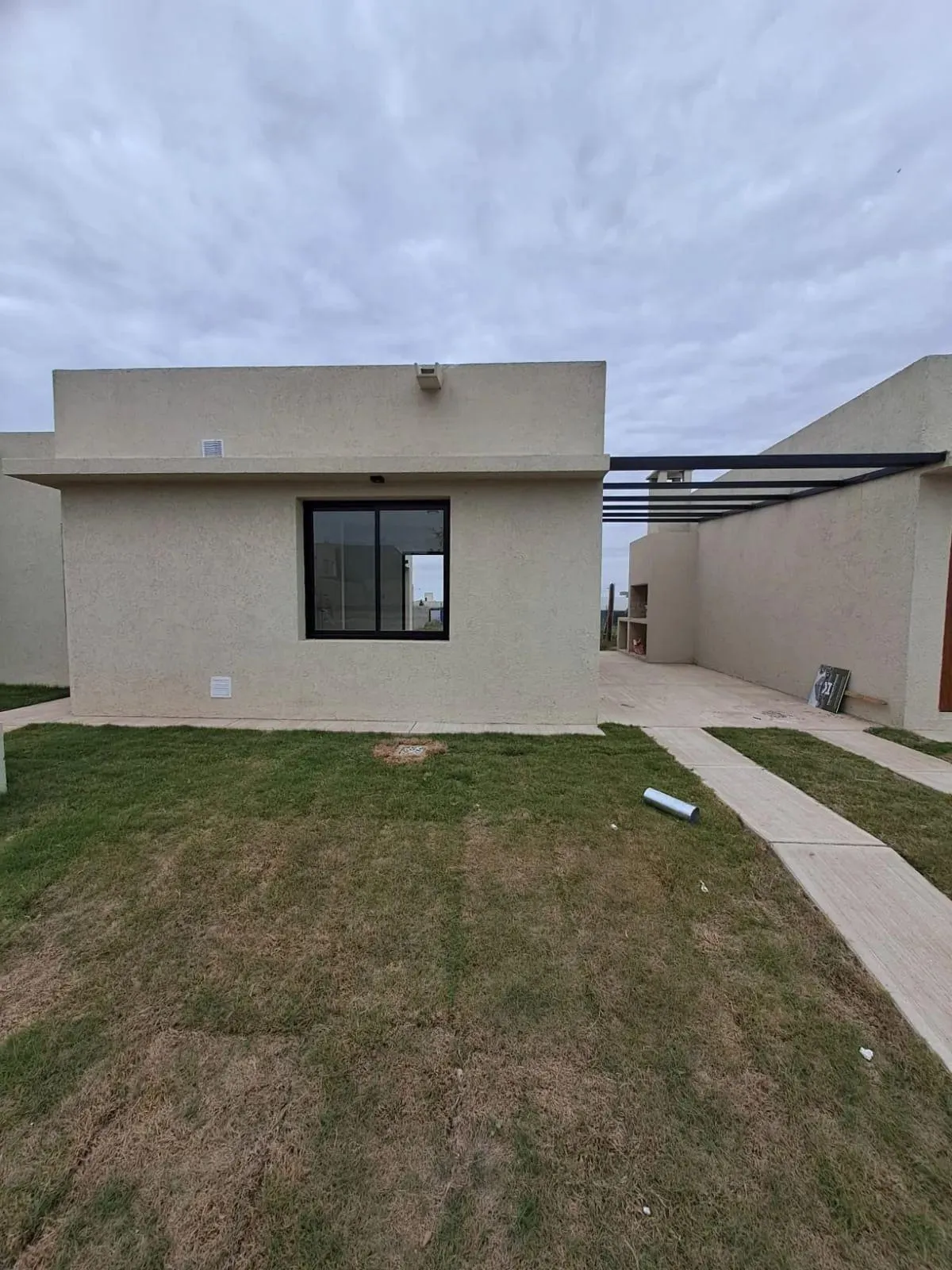 VENTA CASA 1 DORM OPORTUNIDAD- DOCTA