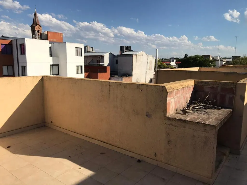 DUPLEX ALTO ALBERDI CERRADO