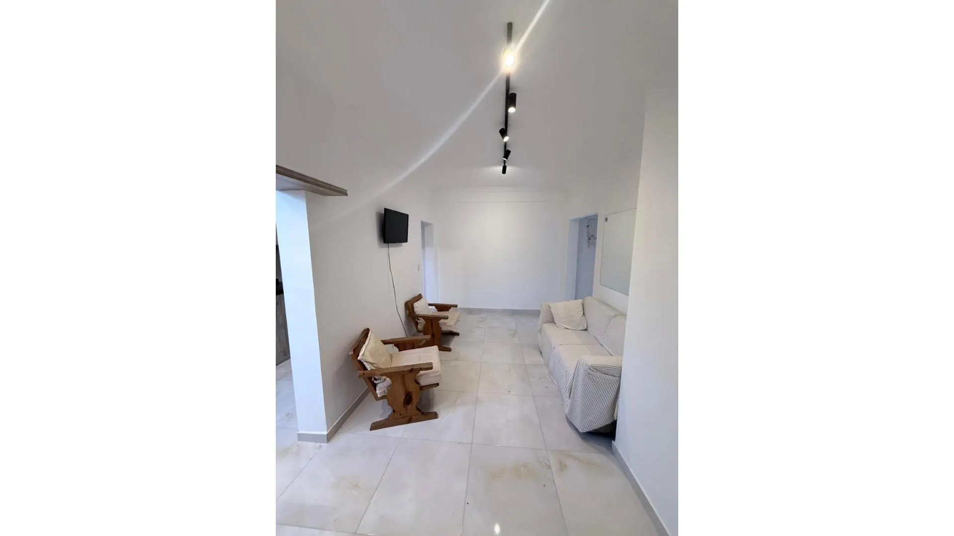 VENTA DEPTO 2 AMB CON ESPACIO DE COCHERA!