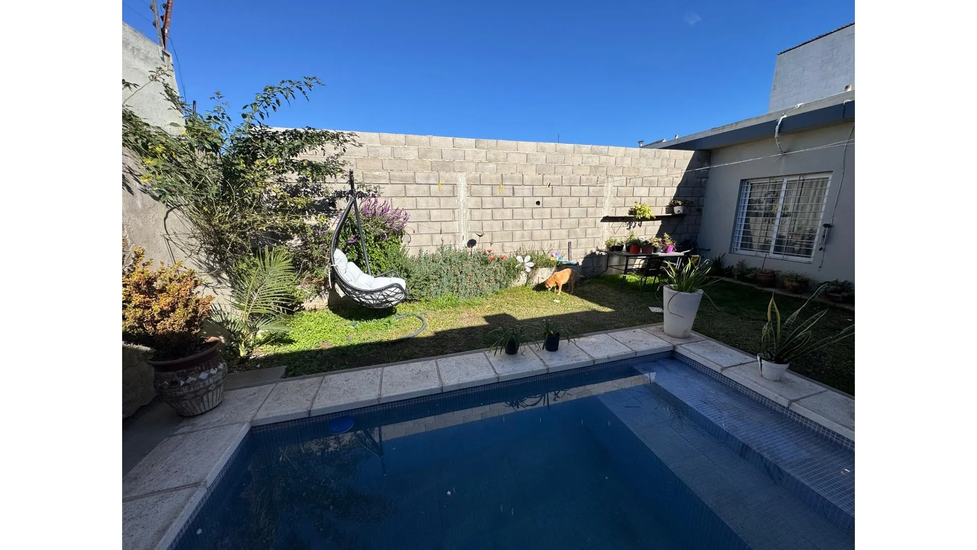 VENDO DUPLEX B NORTE VILLA ALLENDE, 2 DORM, PISCINA