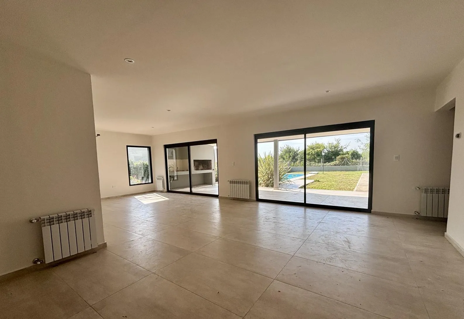 VENTA de casa en Country La Arbolada  Hollywod