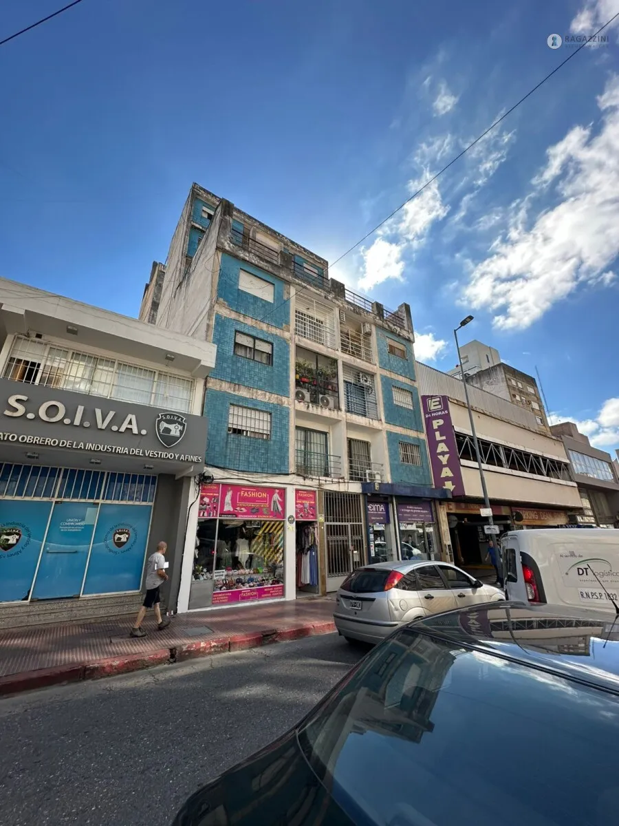 VENTA DEPARTAMENTO DOS DORMITORIOS Y DOS BAÑOS EN EL CENTRO!!!