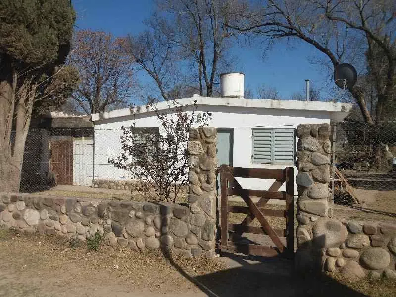 Solares de Mi Granja, Casa con parque, dos dorm, cocina com, living, baño.