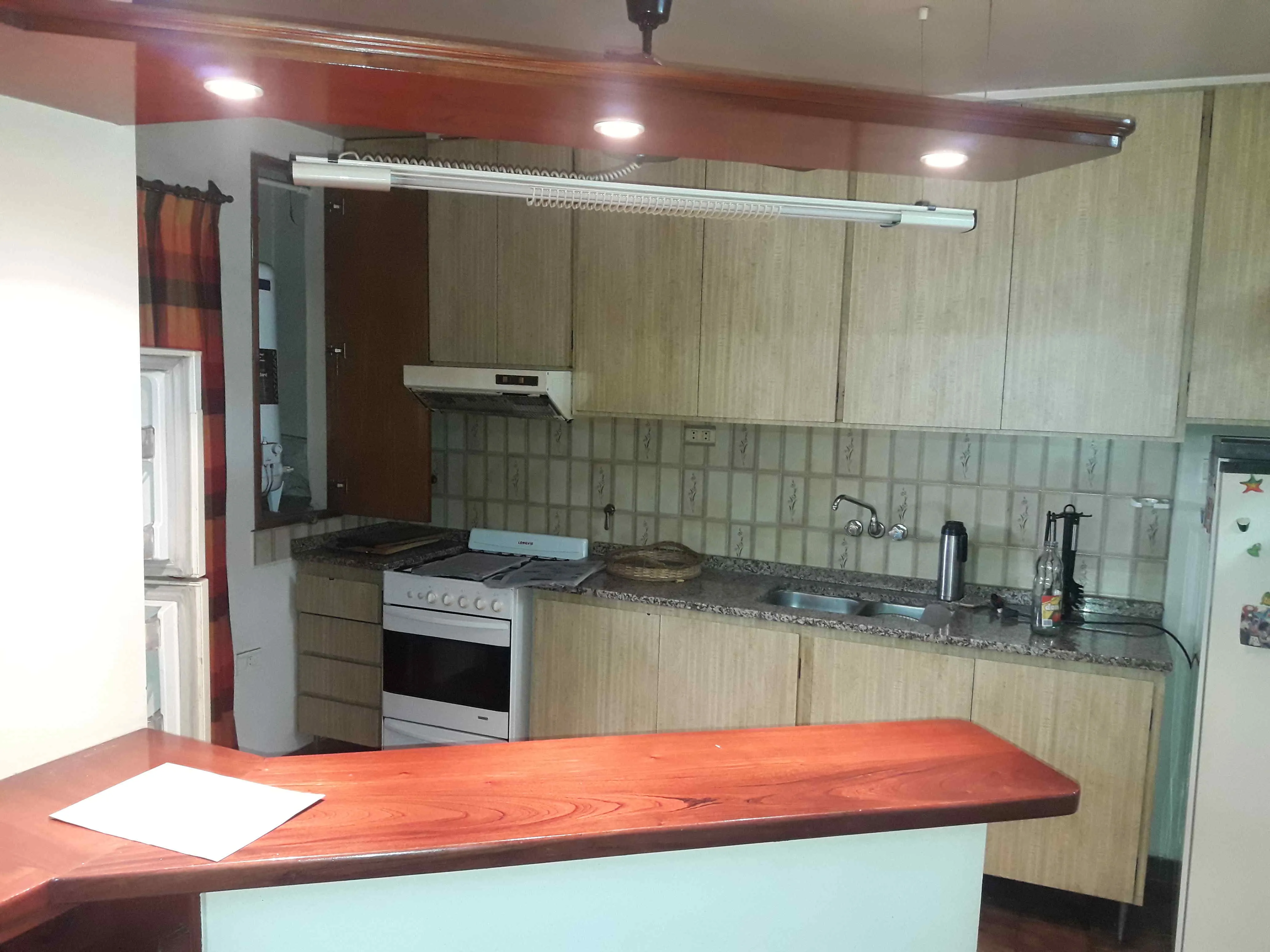 TALLERES ESTE - FELIPE II 1540 -CASA 2 DORM, 2 BAÑOS, COCHERA, PATIO (((VER)))