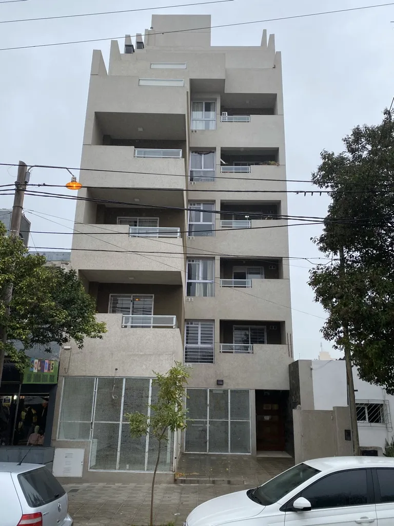 Departamento en Venta de 1 dormitorio en Alberdi con Amenities y con Renta