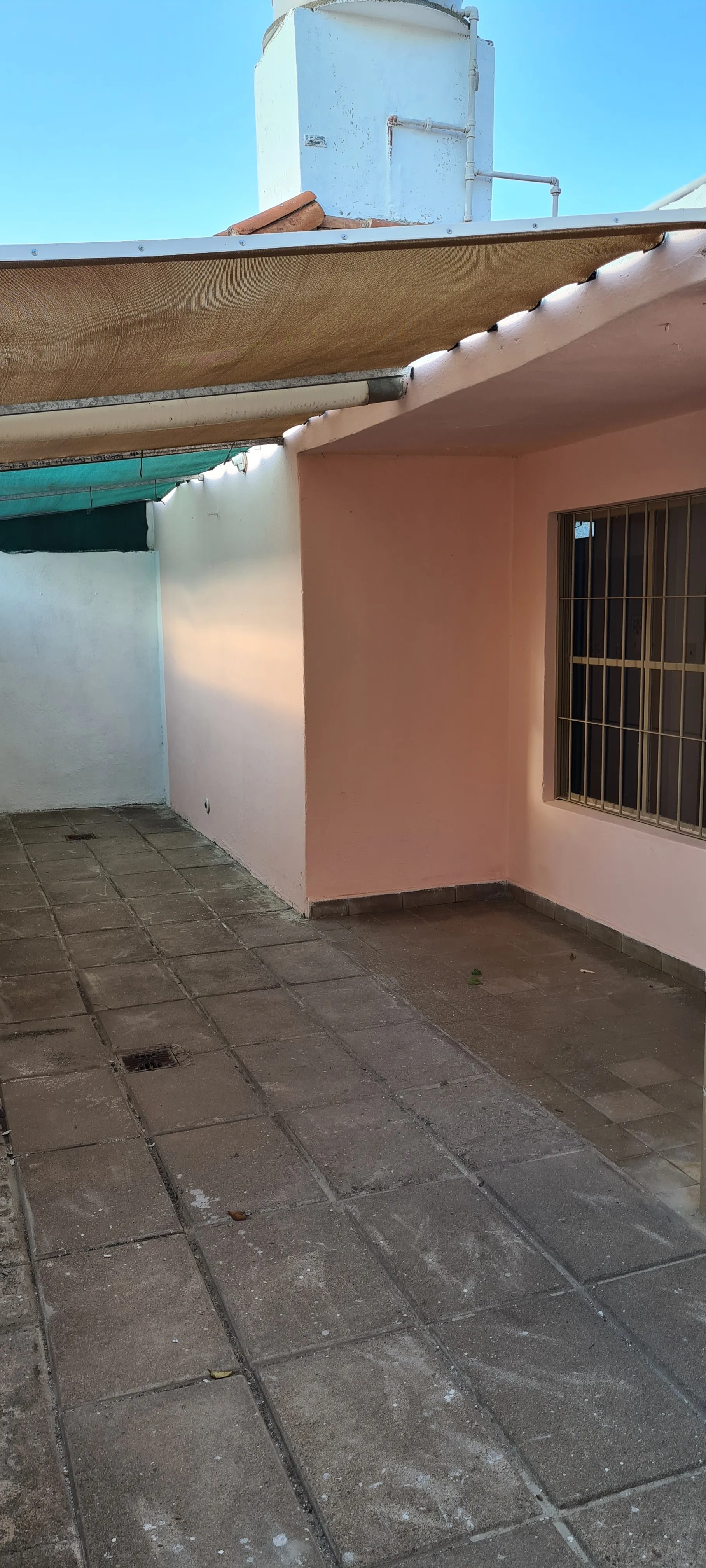 DUEÑO Alquila Casa 1 Dormitorio - IMPECABLE