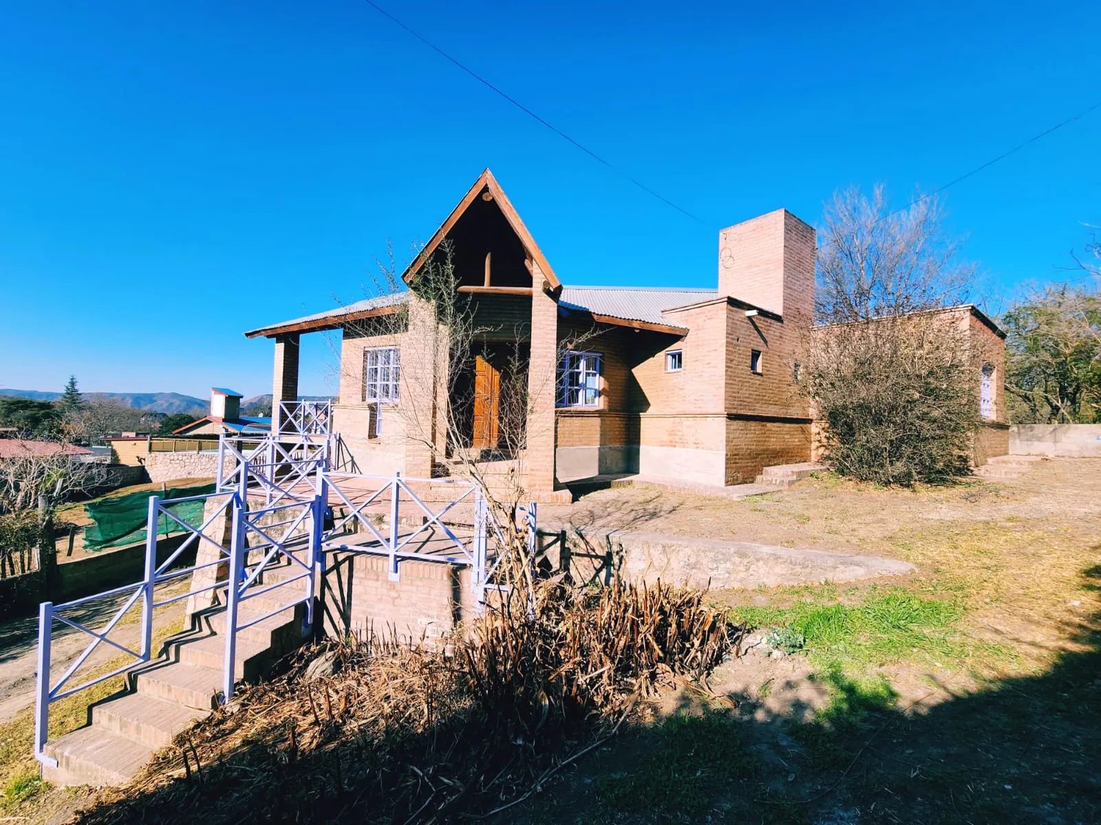 HERMOSA CASA EN VENTA ICHO CRUZ – B° ICHO CRUZ SIERRAS