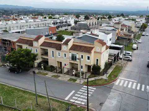 Casa en Venta en Barrio Grand Bourg, Salta